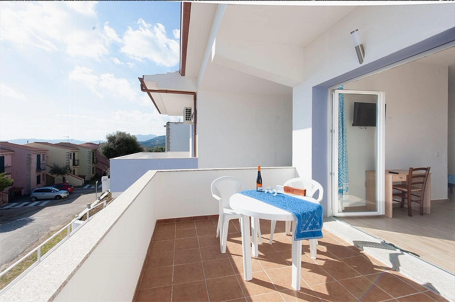 Beb Con Piscina Villa Del Borgo Badesi Bagian luar foto