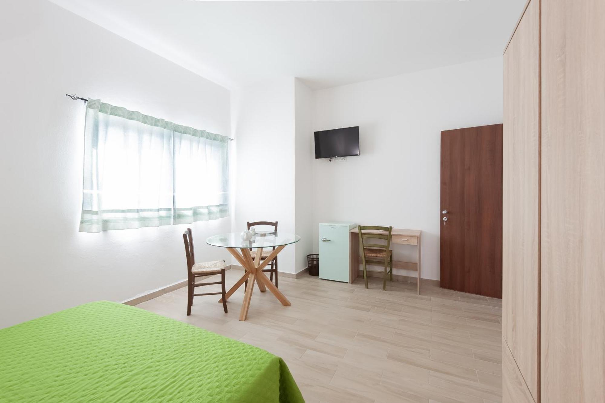 Beb Con Piscina Villa Del Borgo Badesi Bagian luar foto