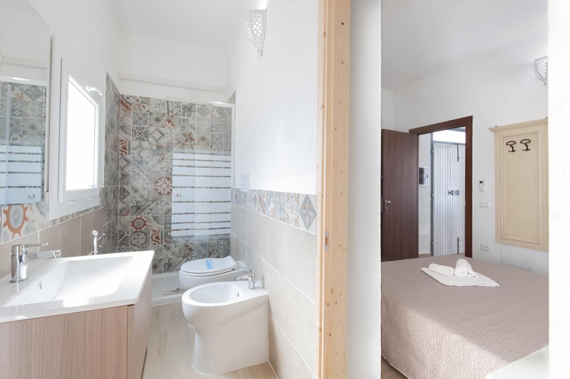 Beb Con Piscina Villa Del Borgo Badesi Bagian luar foto