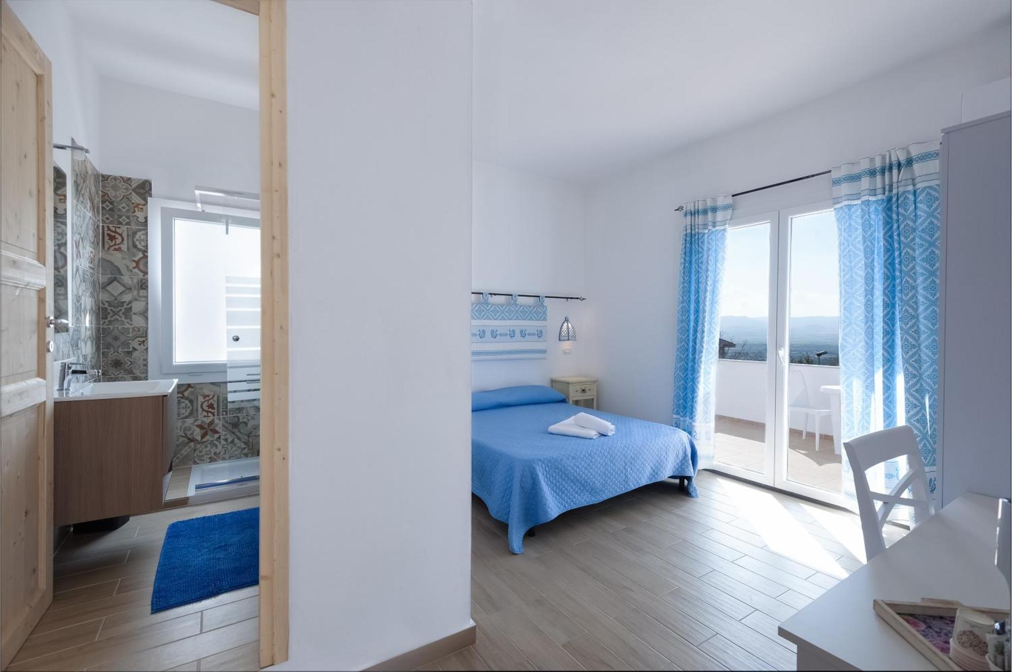Beb Con Piscina Villa Del Borgo Badesi Bagian luar foto